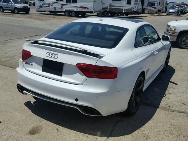 WUAC6AFR3FA900968 - 2015 AUDI RS5 WHITE photo 4