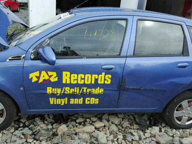 KL1TV65E59B603721 - 2009 CHEVROLET AVEO LS BLUE photo 9