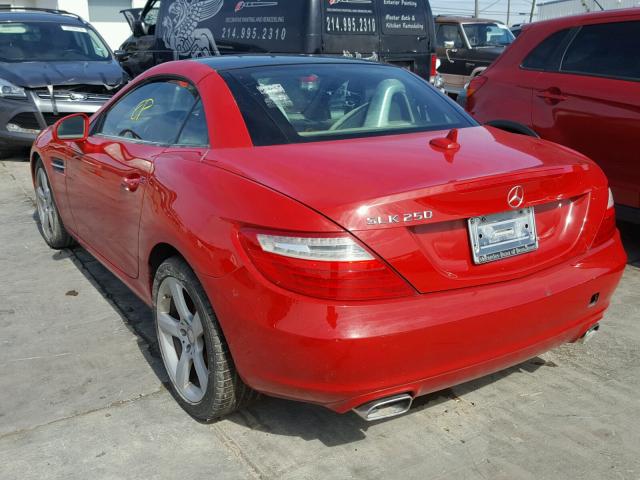 WDDPK4HA8FF096680 - 2015 MERCEDES-BENZ SLK 250 RED photo 3