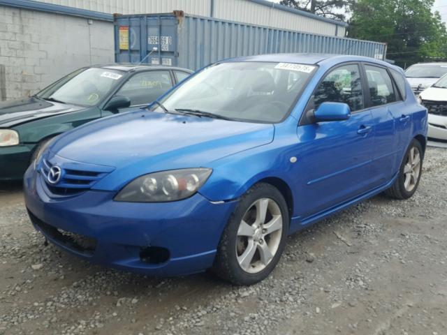 JM1BK143541126917 - 2004 MAZDA 3 HATCHBAC BLUE photo 2