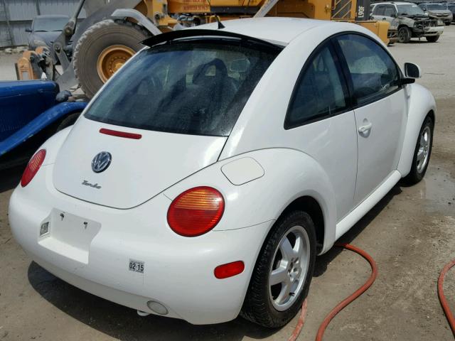 3VWDD21C6YM454804 - 2000 VOLKSWAGEN NEW BEETLE 白色 照片 4