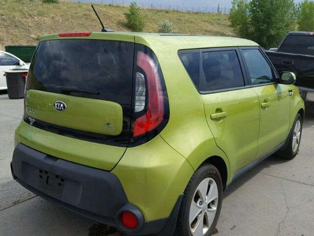 KNDJN2A28G7827795 - 2016 KIA SOUL GREEN photo 4