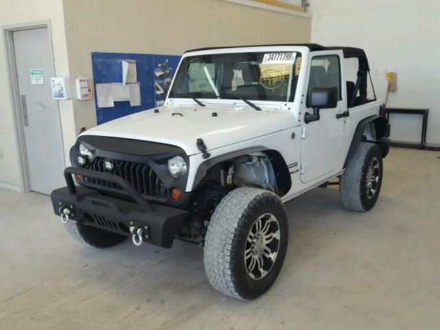 1C4AJWAG4CL281982 - 2012 JEEP WRANGLER S WHITE photo 2