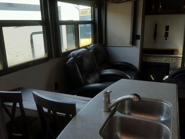 4YDF31026HA740891 - 2017 KEYSTONE MONTANA TWO TONE photo 8