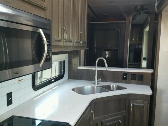 4YDF37923JA741170 - 2018 KEYSTONE MONTANA TAN photo 6