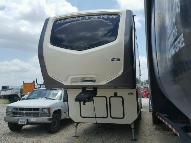 4YDF48121J4701444 - 2018 KEYSTONE MONTANA TAN photo 2