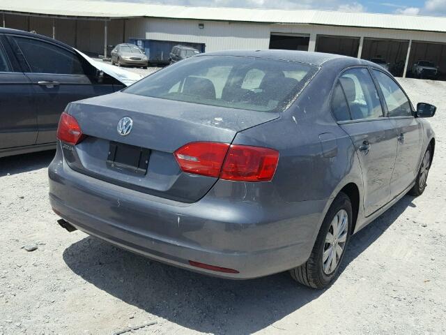 3VW2K7AJ7DM241198 - 2013 VOLKSWAGEN JETTA BASE ნაცრისფერი ფოტო 4