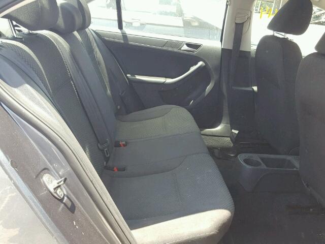 3VW2K7AJ7DM241198 - 2013 VOLKSWAGEN JETTA BASE ნაცრისფერი ფოტო 6