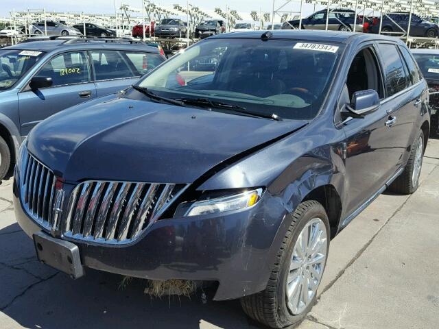 2LMDJ8JK9DBL37168 - 2013 LINCOLN MKX CHARCOAL photo 2