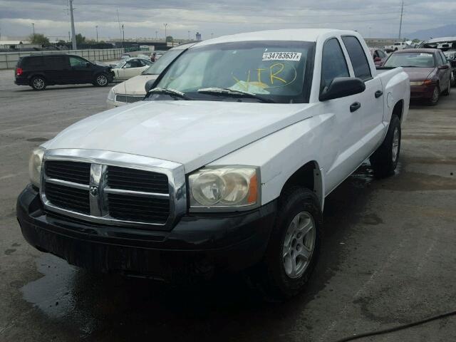 1D7HW48P97S265319 - 2007 DODGE DAKOTA QUA WHITE photo 2