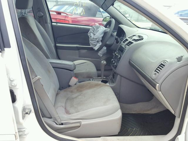 1G1ZS58F57F119847 - 2007 CHEVROLET MALIBU LS WHITE photo 5