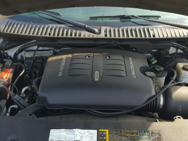 5LMFU28R44LJ30308 - 2004 LINCOLN NAVIGATOR WHITE photo 7