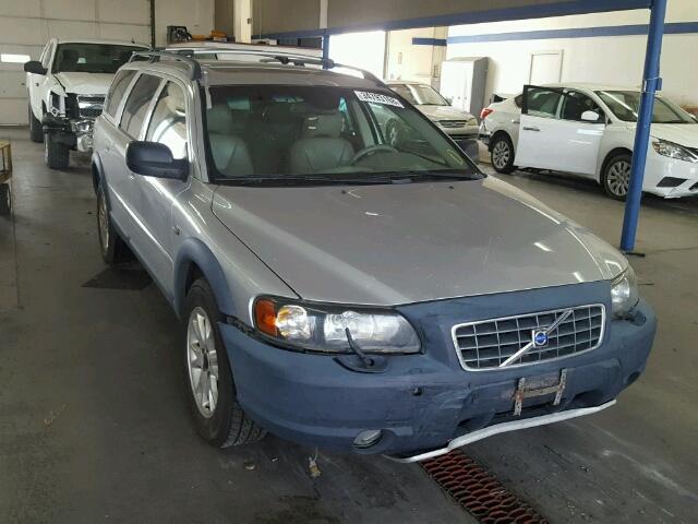 YV1SZ59H141149712 - 2004 VOLVO XC70 SILVER photo 1