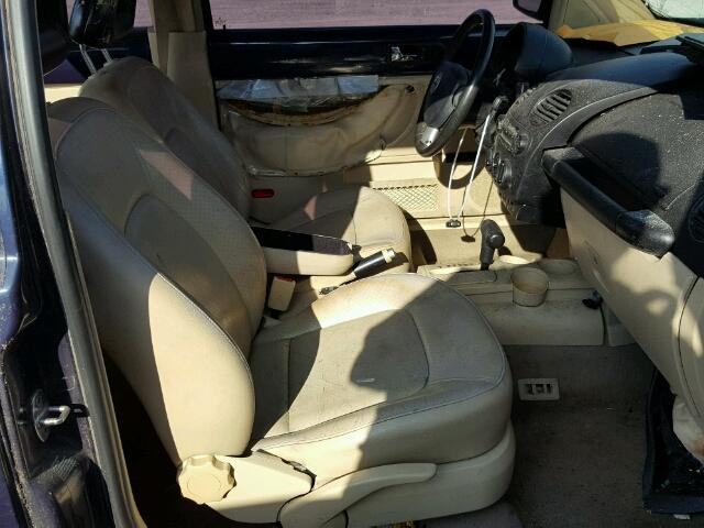 3VWCC21C11M409628 - 2001 VOLKSWAGEN NEW BEETLE 蓝色 照片 5