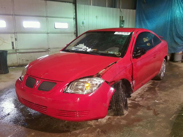 1G2AS18H497136963 - 2009 PONTIAC G5 RED photo 2