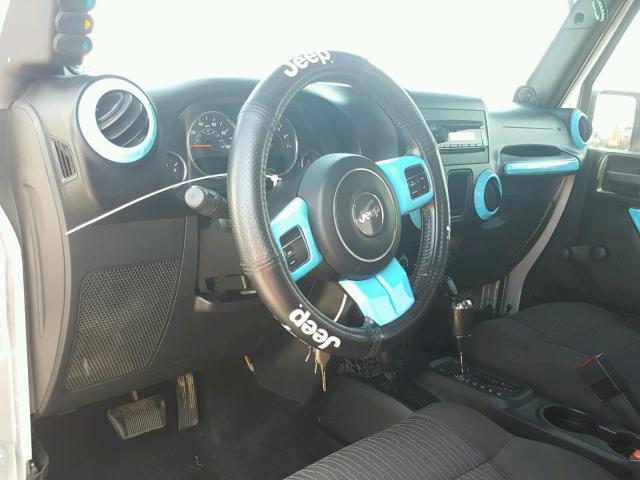 1J4GA2D11BL564763 - 2011 JEEP WRANGLER S SILVER photo 9