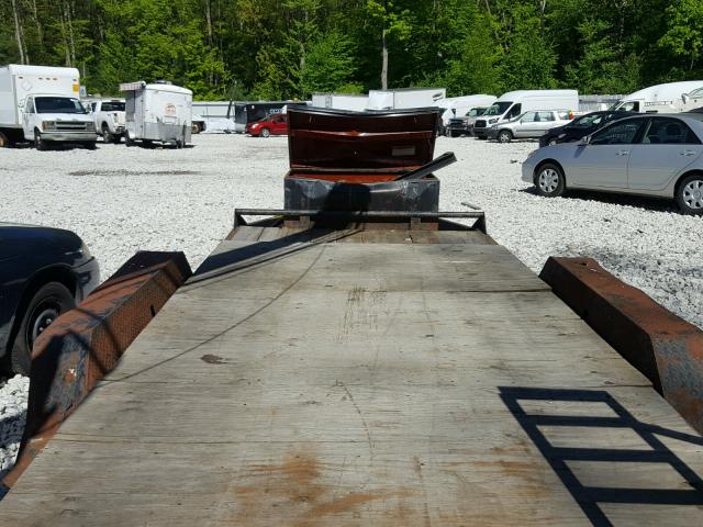 10HHSE14461000006 - 2006 UTILITY UTILITY BLACK photo 5