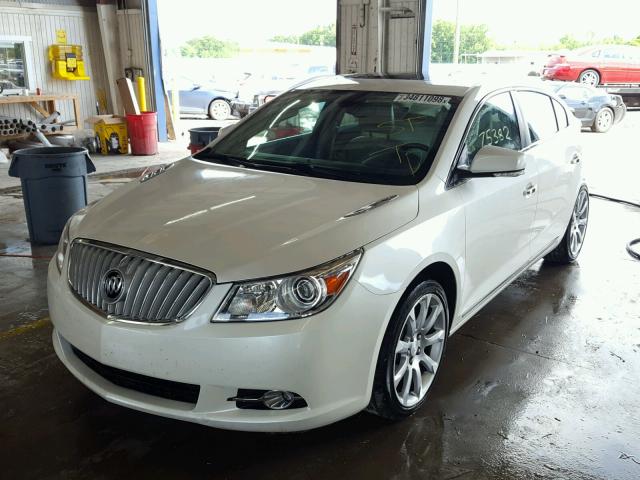 1G4GJ5E30CF314823 - 2012 BUICK LACROSSE T WHITE photo 2