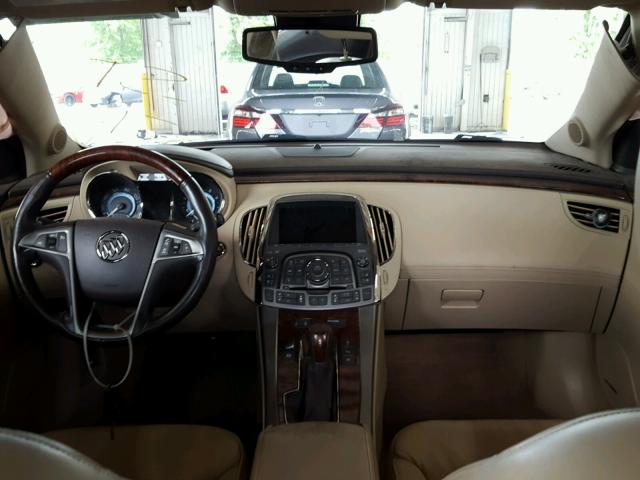 1G4GJ5E30CF314823 - 2012 BUICK LACROSSE T WHITE photo 9