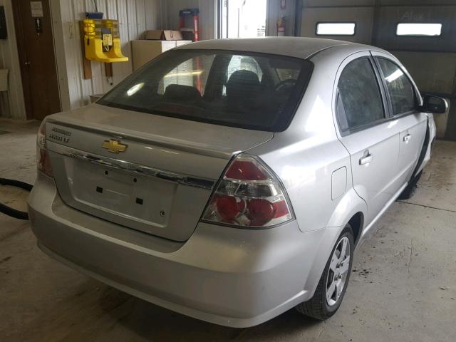 KL1TD5DE6BB136247 - 2011 CHEVROLET AVEO LS SILVER photo 4