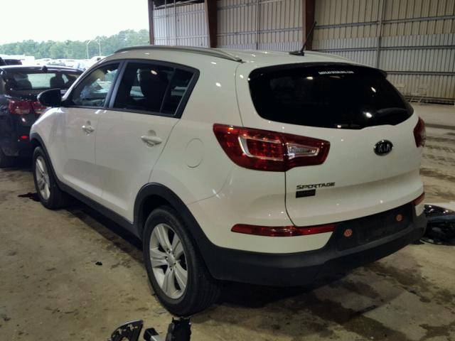 KNDPB3A22C7198005 - 2012 KIA SPORTAGE B WHITE photo 3