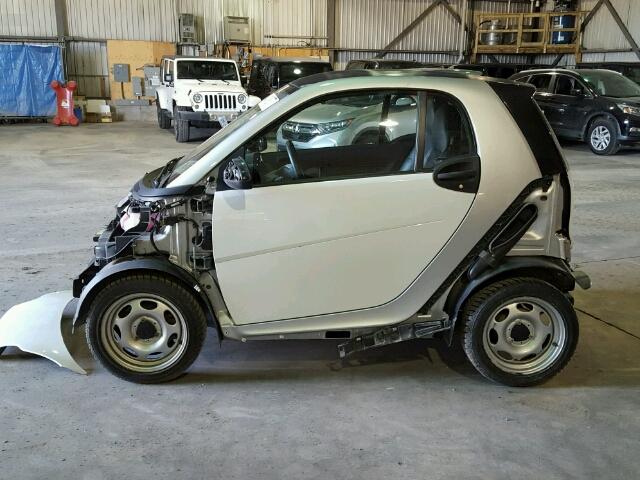 WMEEJ3BA5DK707035 - 2013 SMART FORTWO PUR WHITE photo 9