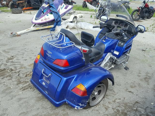 1HFSC47075A411710 - 2005 HONDA GL1800 BLUE photo 4