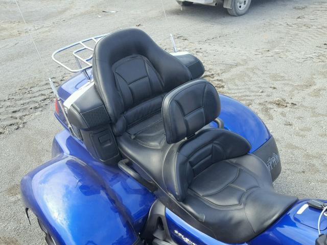 1HFSC47075A411710 - 2005 HONDA GL1800 BLUE photo 6