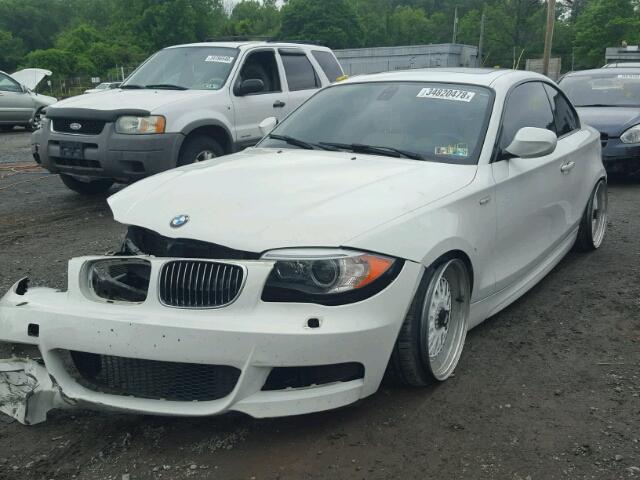 WBAUC9C59DVY60375 - 2013 BMW 135 I WHITE photo 2