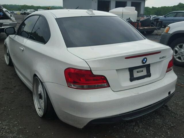 WBAUC9C59DVY60375 - 2013 BMW 135 I WHITE photo 3