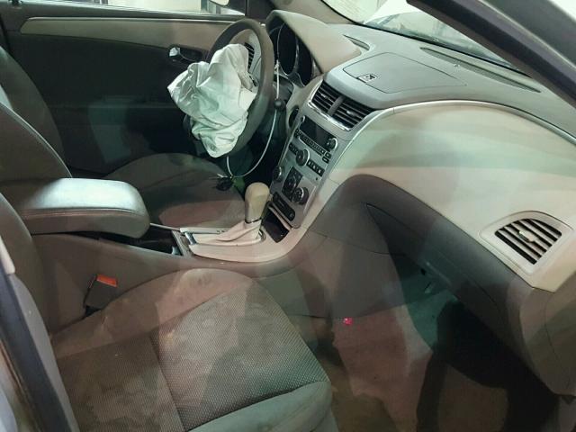 1G1ZA5E07CF233751 - 2012 CHEVROLET MALIBU LS 银色 照片 5