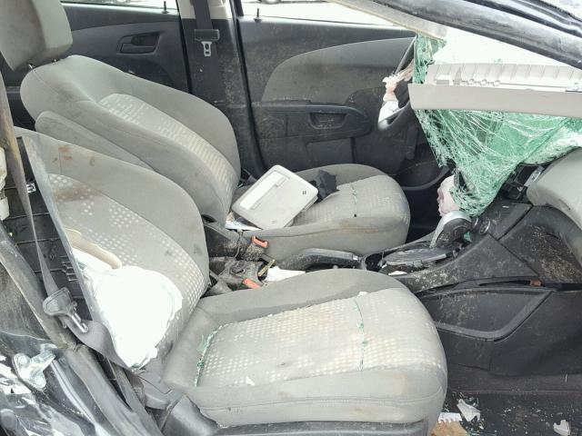 1G1JB5SH8H4150370 - 2017 CHEVROLET SONIC LS BLACK photo 5