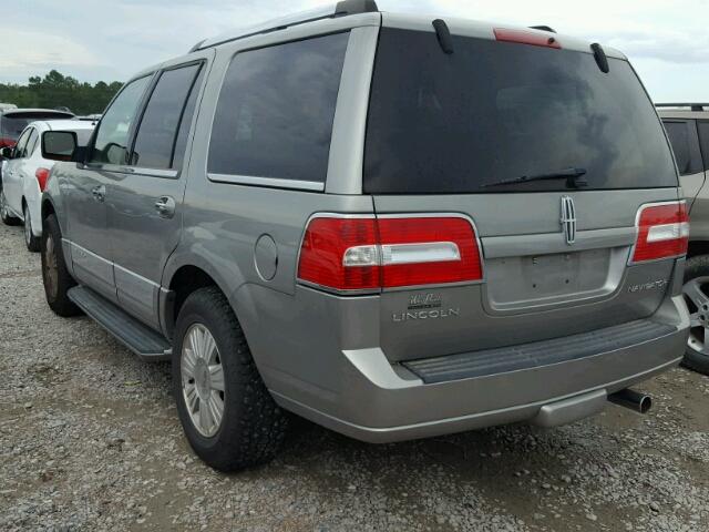 5LMFU27578LJ05309 - 2008 LINCOLN NAVIGATOR SILVER photo 3