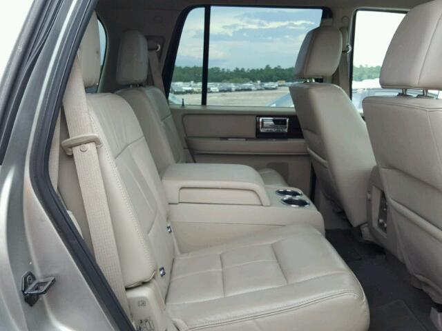 5LMFU27578LJ05309 - 2008 LINCOLN NAVIGATOR SILVER photo 6