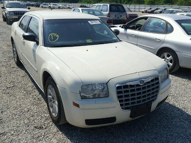 2C3KA43R98H101489 - 2008 CHRYSLER 300 WHITE photo 1