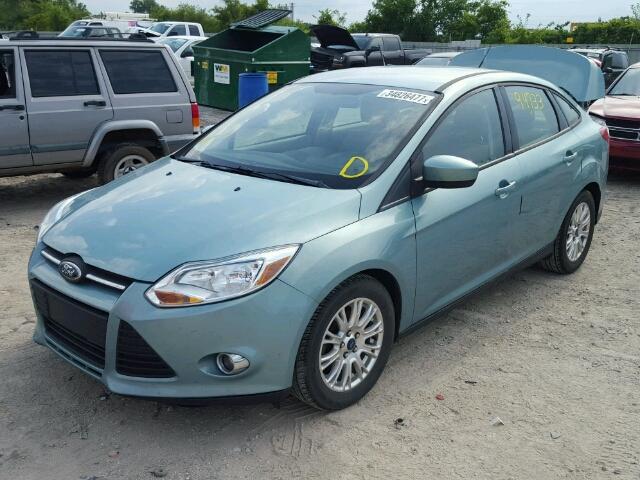 1FAHP3F23CL115242 - 2012 FORD FOCUS SE BLUE photo 2