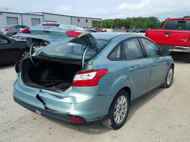 1FAHP3F23CL115242 - 2012 FORD FOCUS SE BLUE photo 4