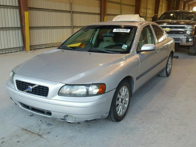 YV1RS61T342397429 - 2004 VOLVO S60 SILVER photo 2