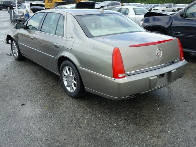 1G6KD5EY3AU112099 - 2010 CADILLAC DTS LUXURY BROWN photo 3