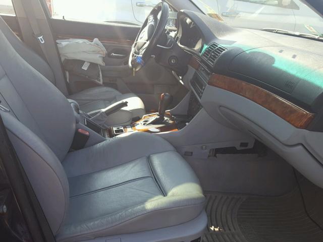 WBADT43452GY42080 - 2002 BMW 525 I AUTO BLUE photo 5