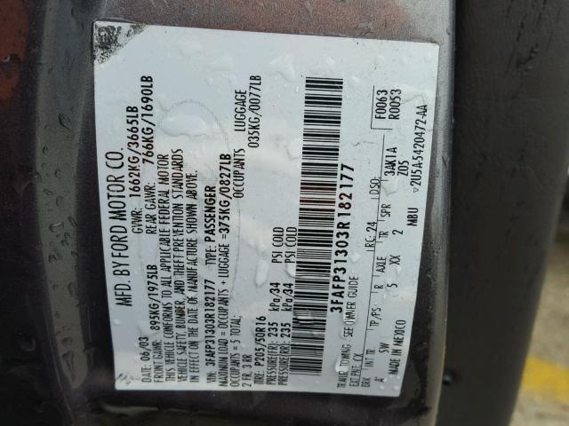 3FAFP31303R182177 - 2003 FORD FOCUS ZX3 GRAY photo 10