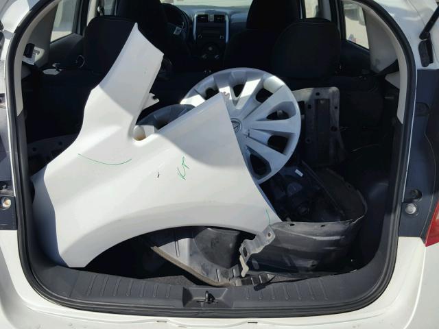 3N1CE2CP2EL413196 - 2014 NISSAN VERSA NOTE WHITE photo 9