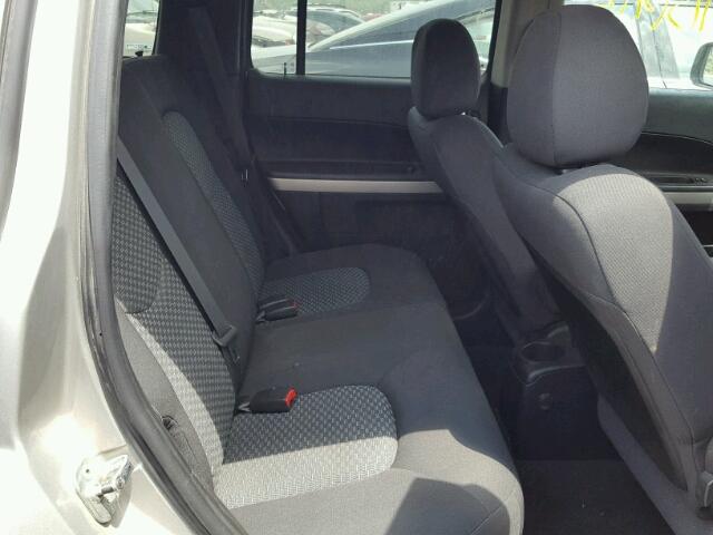 3GNDA13D28S566739 - 2008 CHEVROLET HHR LS SILVER photo 6