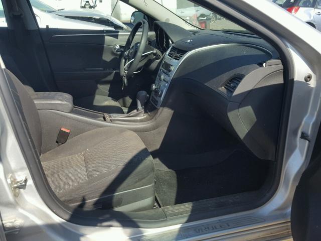 1G1ZC5E08CF186028 - 2012 CHEVROLET MALIBU 1LT 银色 照片 5