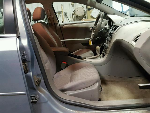 1G1ZG57B894265707 - 2009 CHEVROLET MALIBU LS ლურჯი ფოტო 5