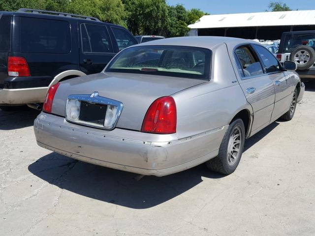 1LNHM82W11Y704469 - 2001 LINCOLN TOWN CAR S BEIGE photo 4