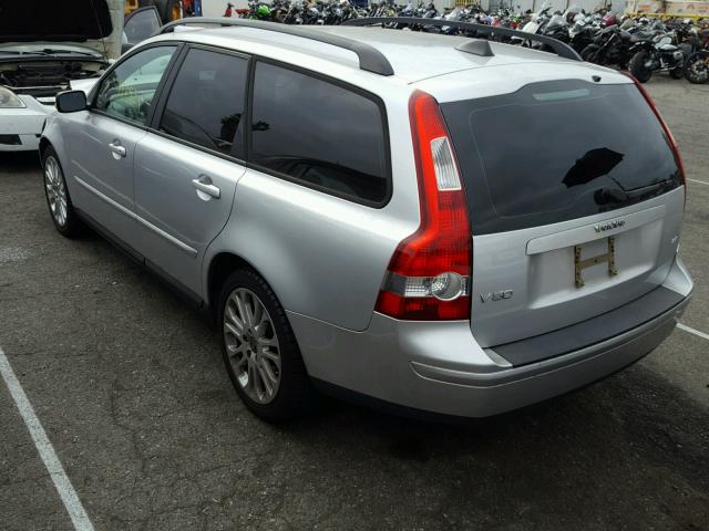 YV1MW390552111007 - 2005 VOLVO V50 2.4I SILVER photo 3