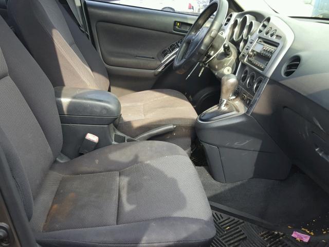 5Y2SL62874Z427425 - 2004 PONTIAC VIBE GRAY photo 5