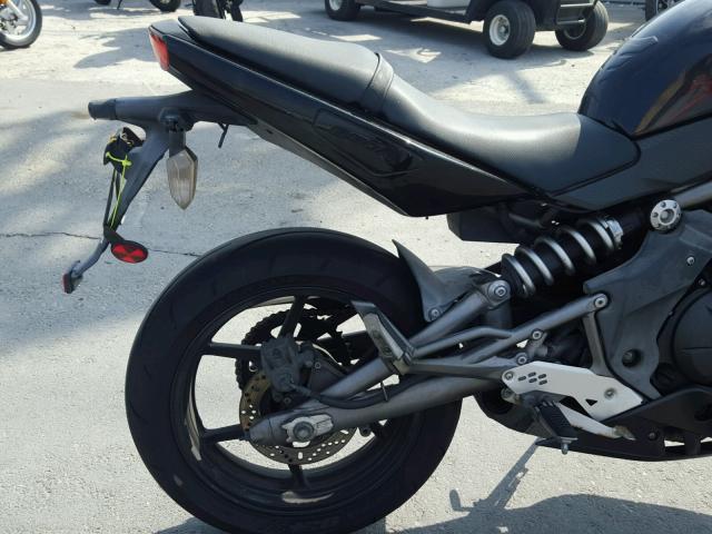 JKAEXEC119DA44028 - 2009 KAWASAKI EX650 C 黑色 照片 6