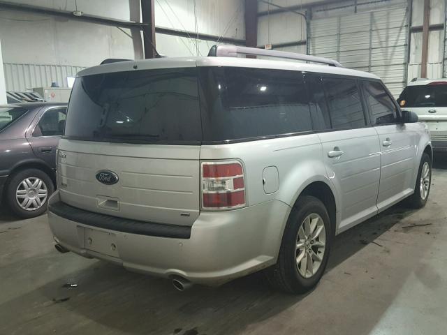 2FMGK5B87FBA20936 - 2015 FORD FLEX SE SILVER photo 4